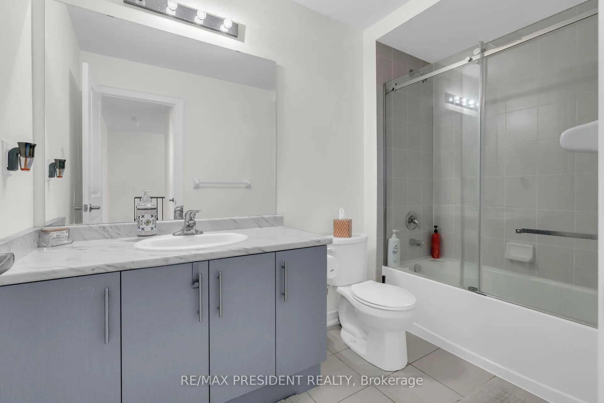 Photo 33 of 40 Queenpost Drive, Brampton, Credit Valley — HOMEH