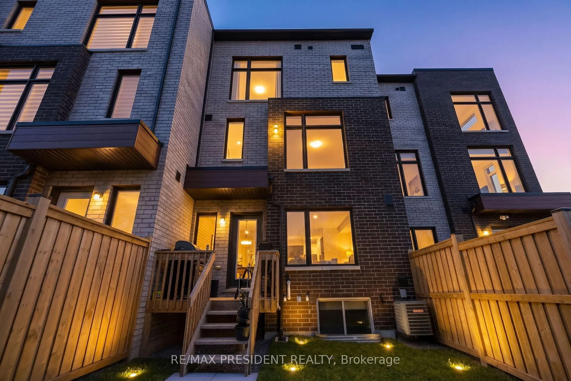 Photo 39 of 40 Queenpost Drive, Brampton, Credit Valley — HOMEH