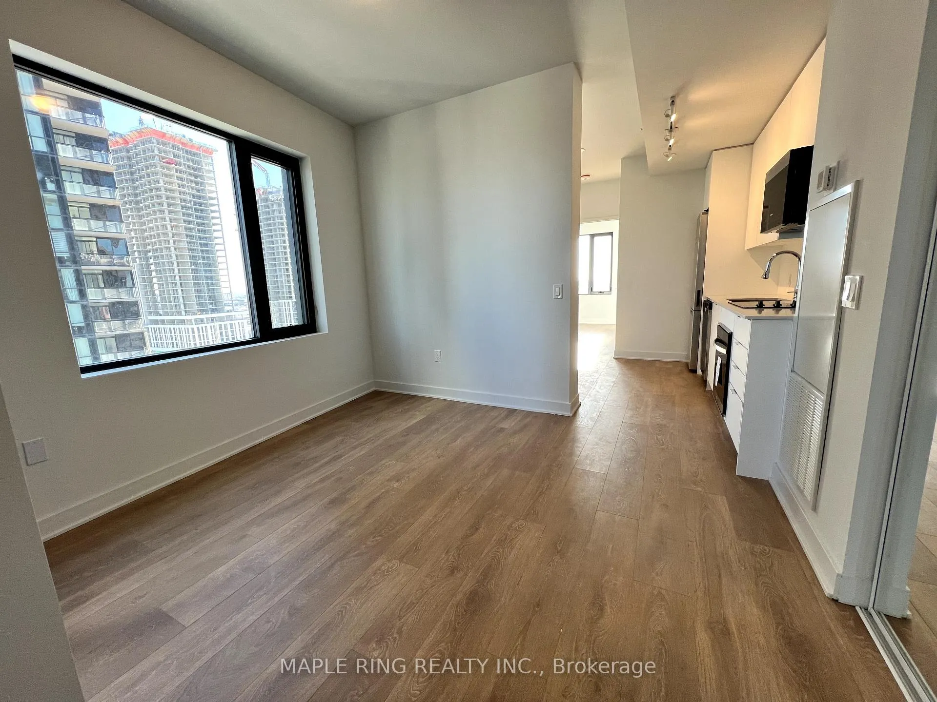 Photo 4 of Unit 1107, 2920 Highway 7 Road, Vaughan, Concord — HOMEH