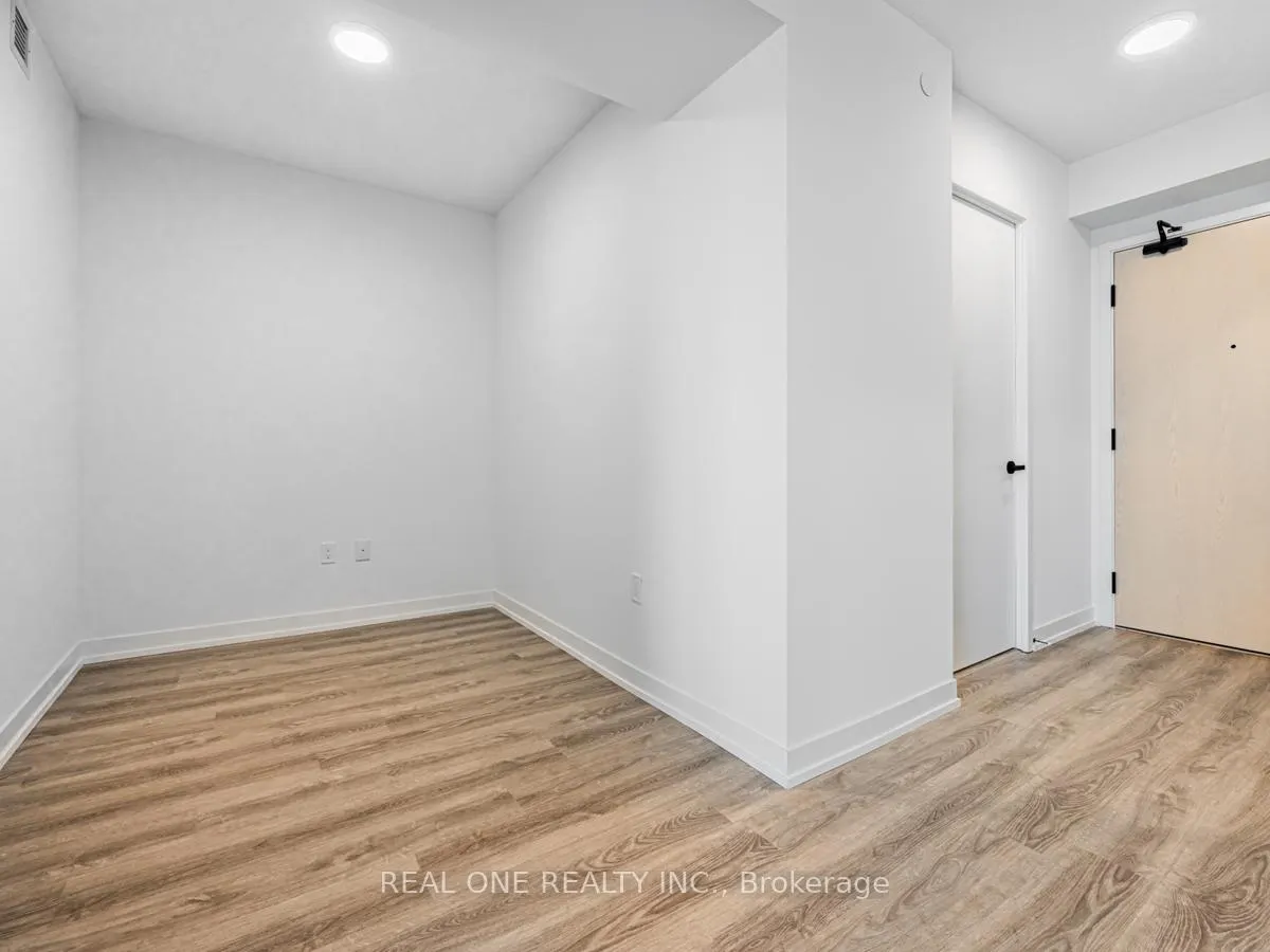 Photo 3 of Unit 2510, 195 Commerce Street, Vaughan, Vaughan Corporate Centre — HOMEH