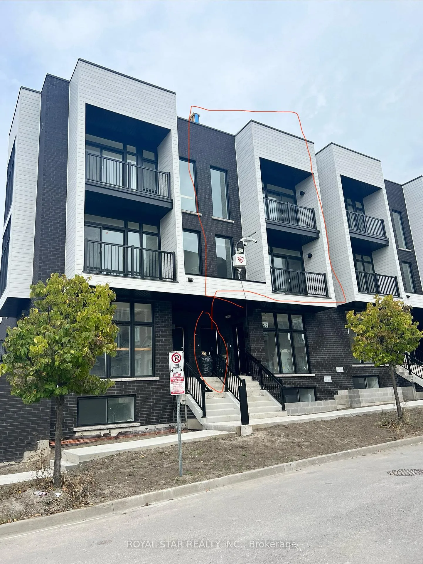 Front of Unit Unit #3, 184 Angus Drive