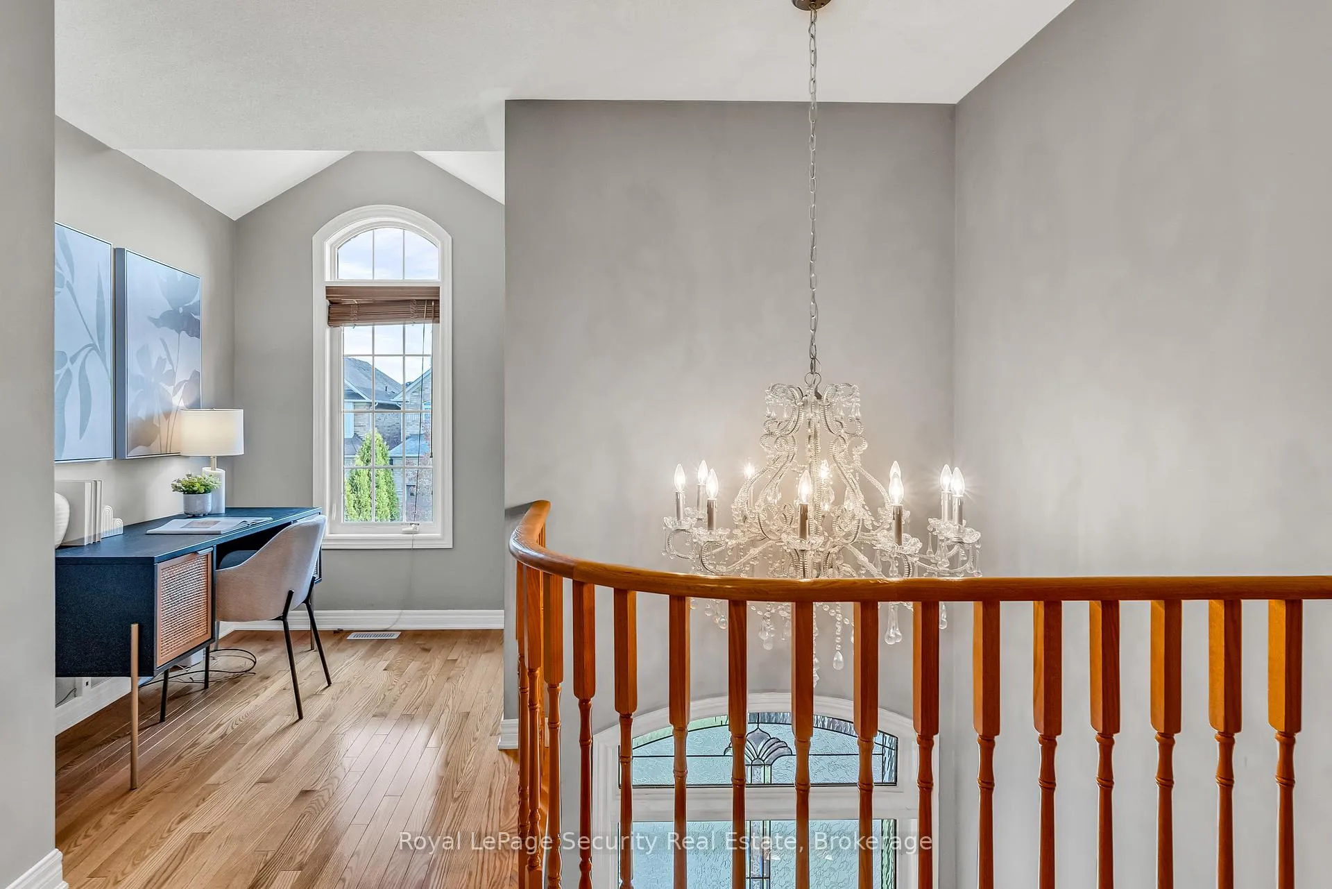 Photo 18 of 40 Summit Drive, Vaughan, Vellore Village — HOMEH