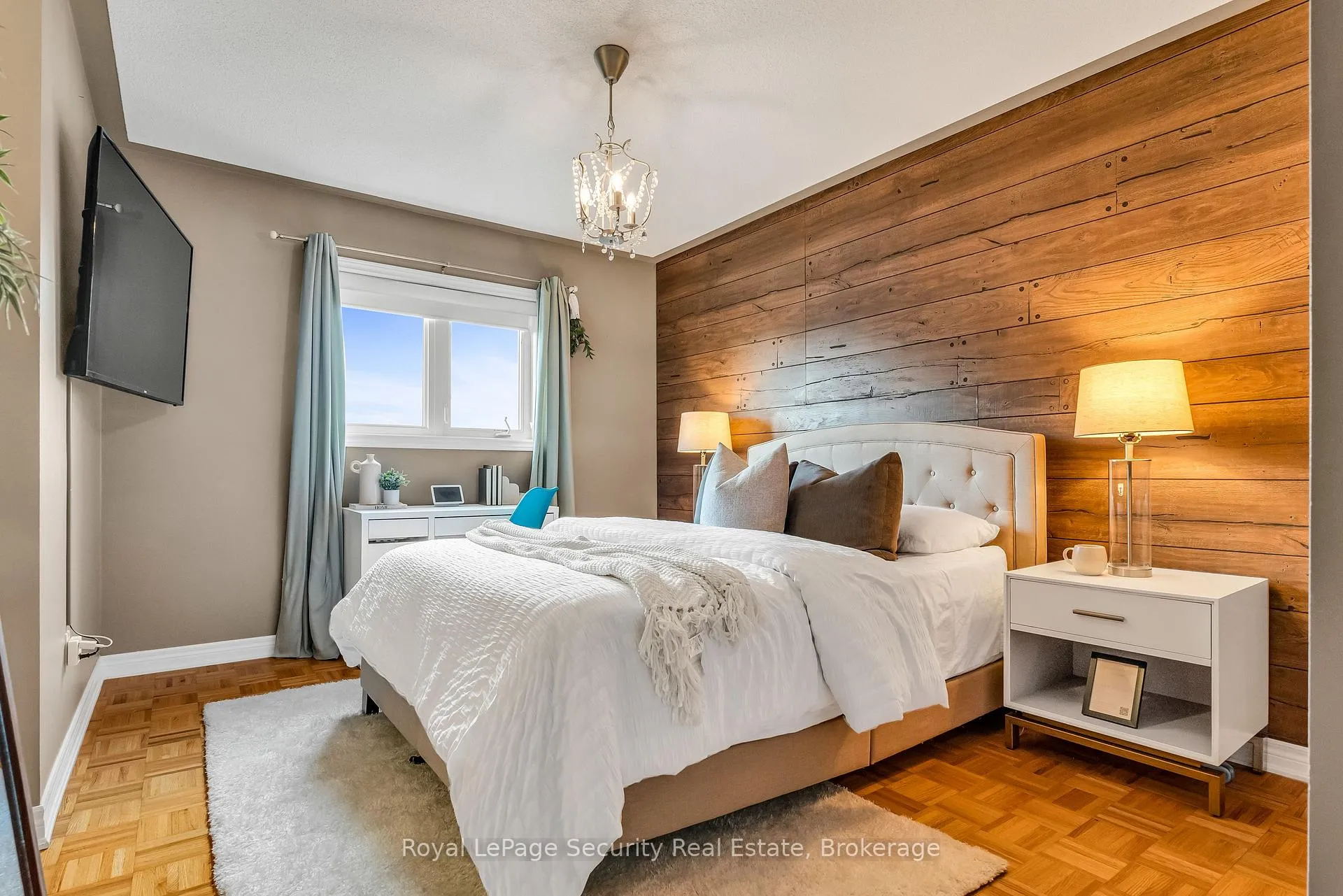 Photo 27 of 40 Summit Drive, Vaughan, Vellore Village — HOMEH