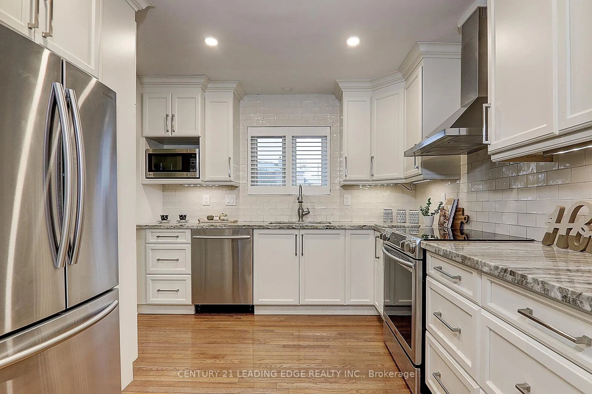 Photo 12 of 66 Rougehaven Way, Markham, Vinegar Hill — HOMEH