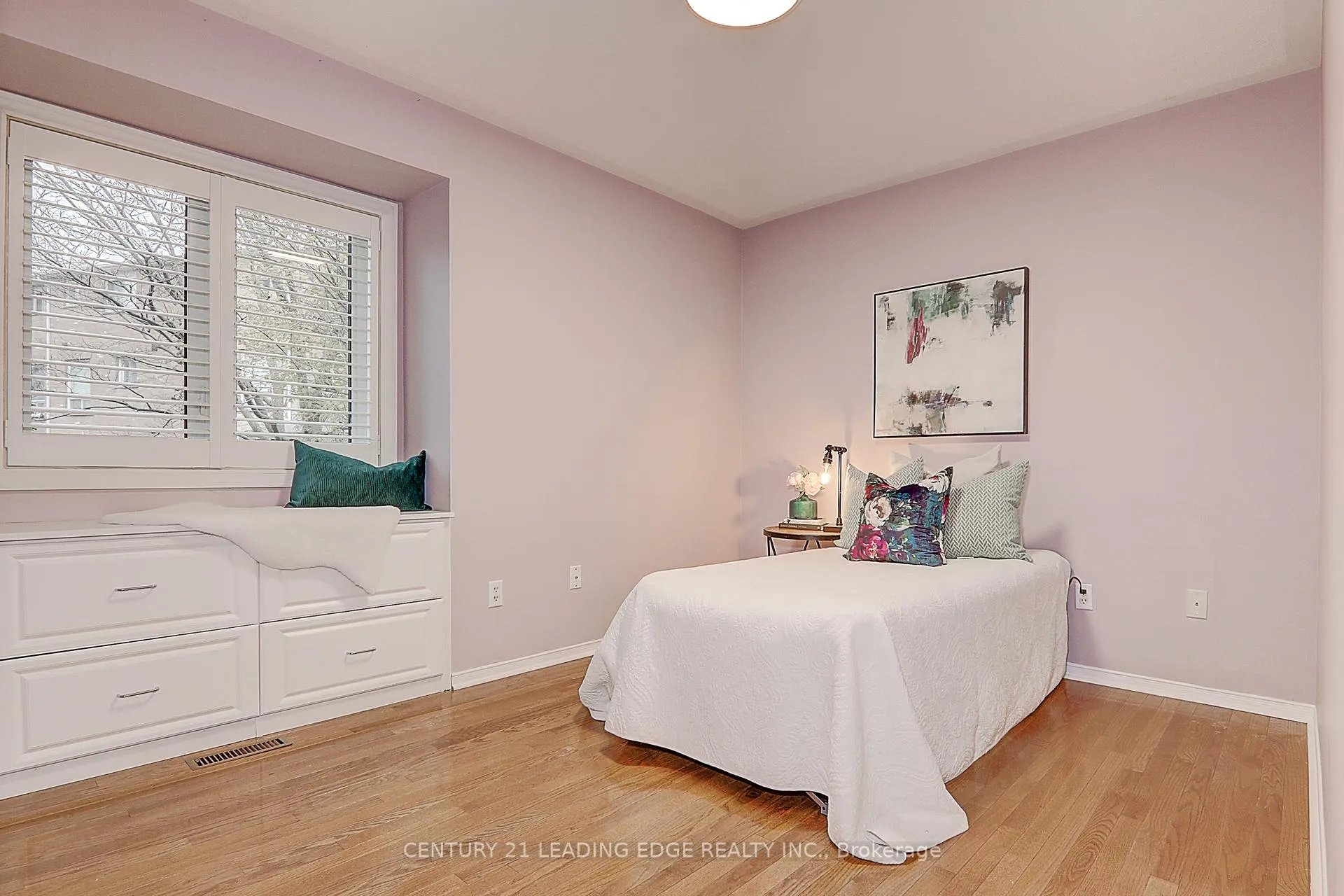 Photo 17 of 66 Rougehaven Way, Markham, Vinegar Hill — HOMEH