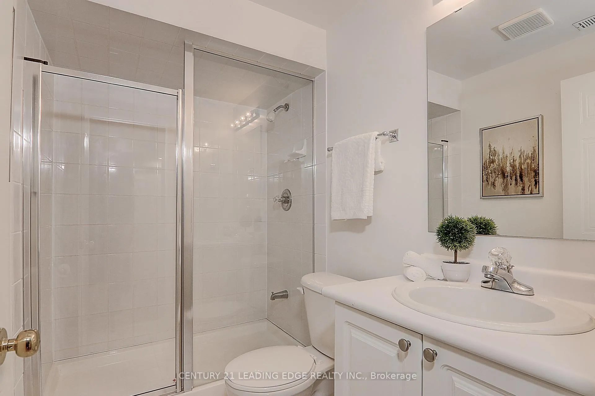 Photo 21 of 66 Rougehaven Way, Markham, Vinegar Hill — HOMEH