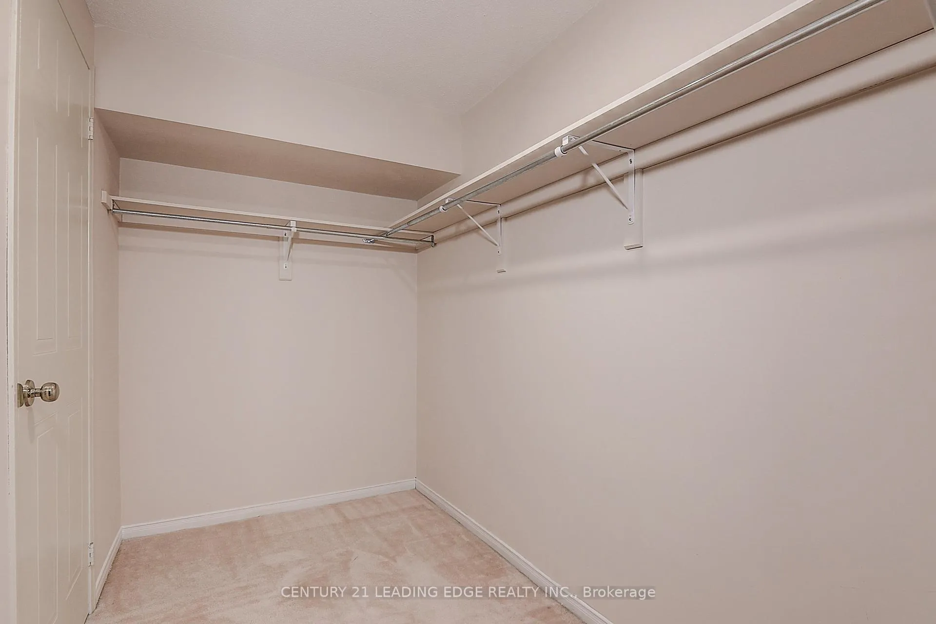 Photo 24 of 66 Rougehaven Way, Markham, Vinegar Hill — HOMEH