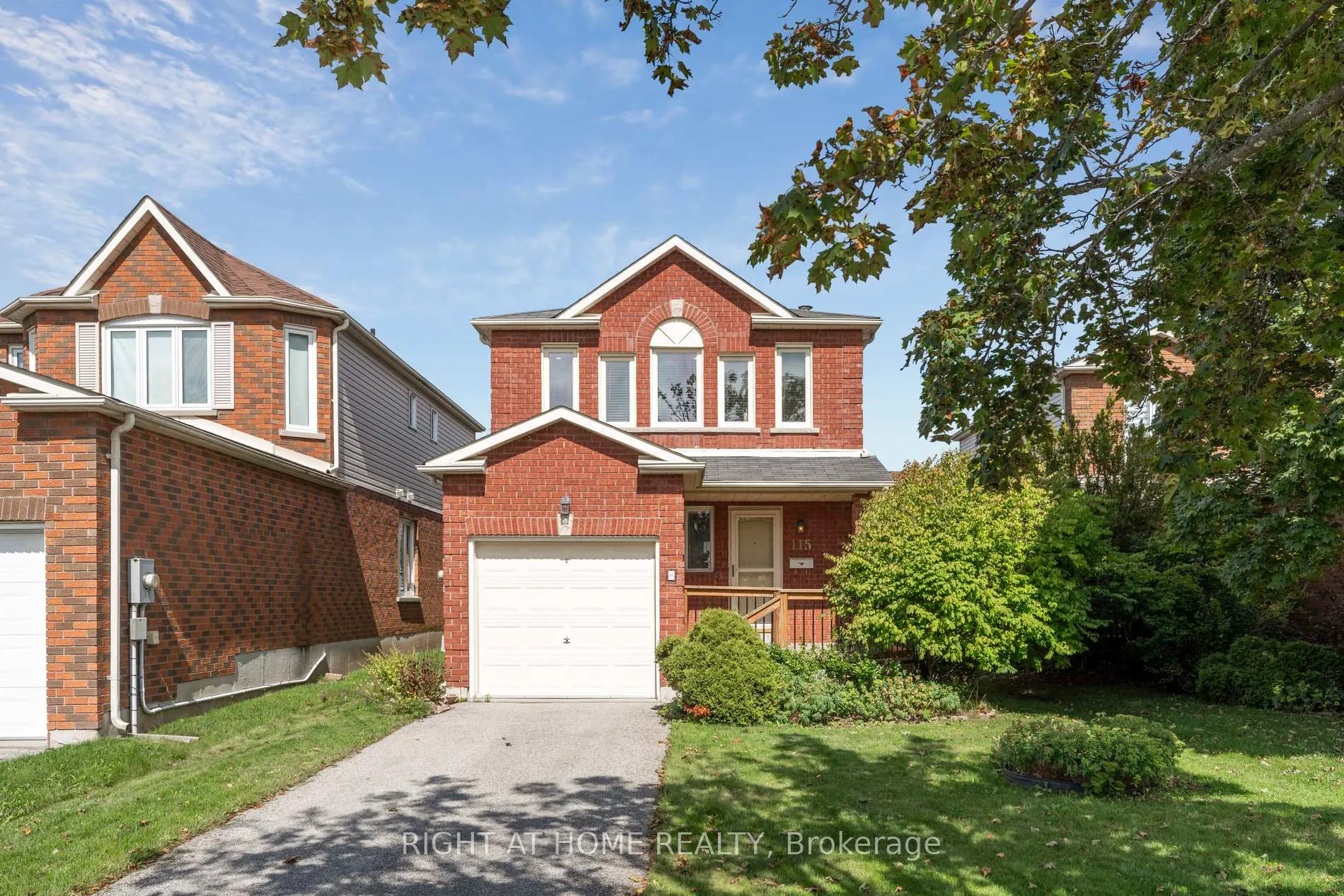 Photo 1 of 115 Laidlaw Drive, Barrie, West Bayfield — HOMEH
