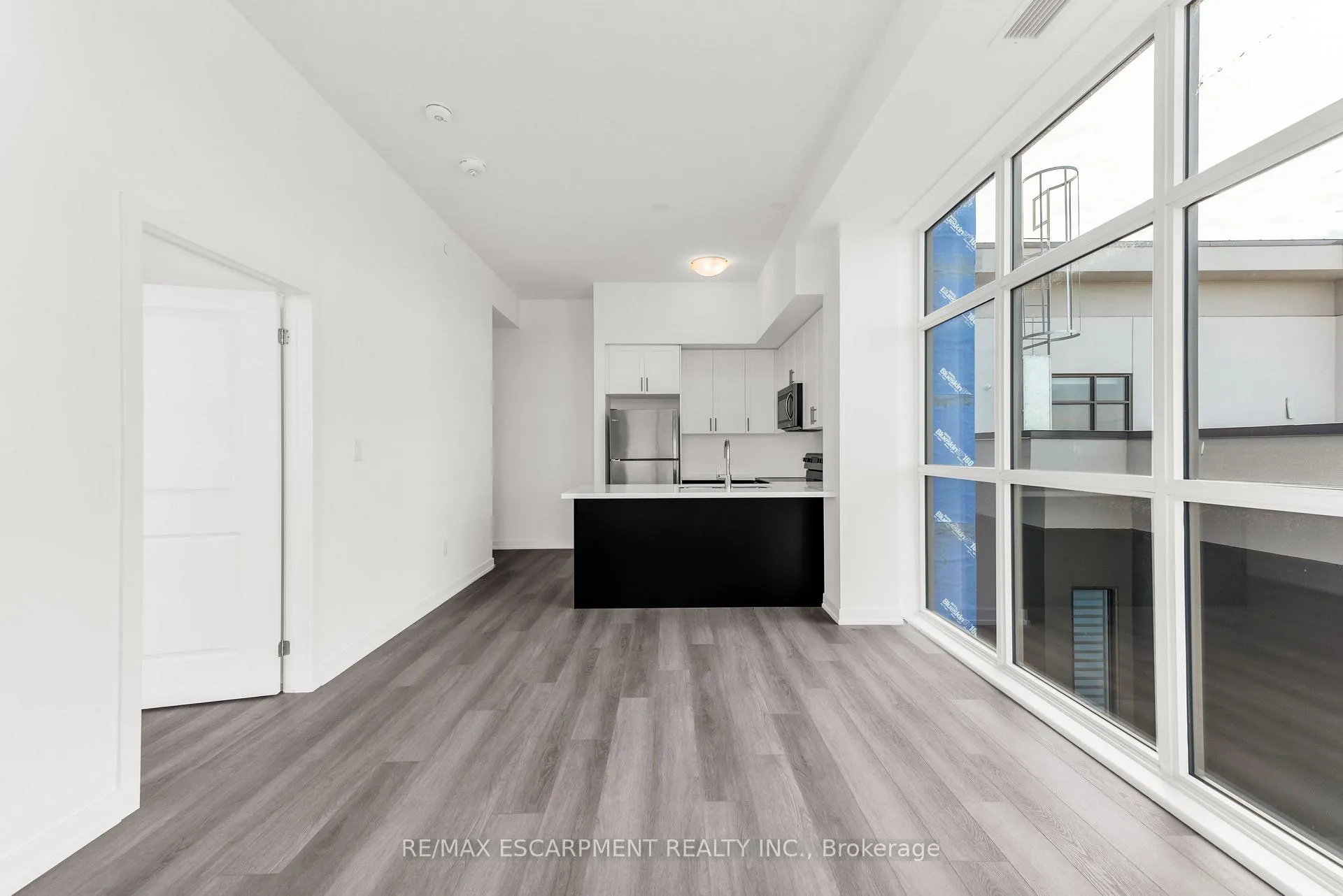 Photo 20 of Unit 502, 460 Dundas Street E, Hamilton, Waterdown — HOMEH