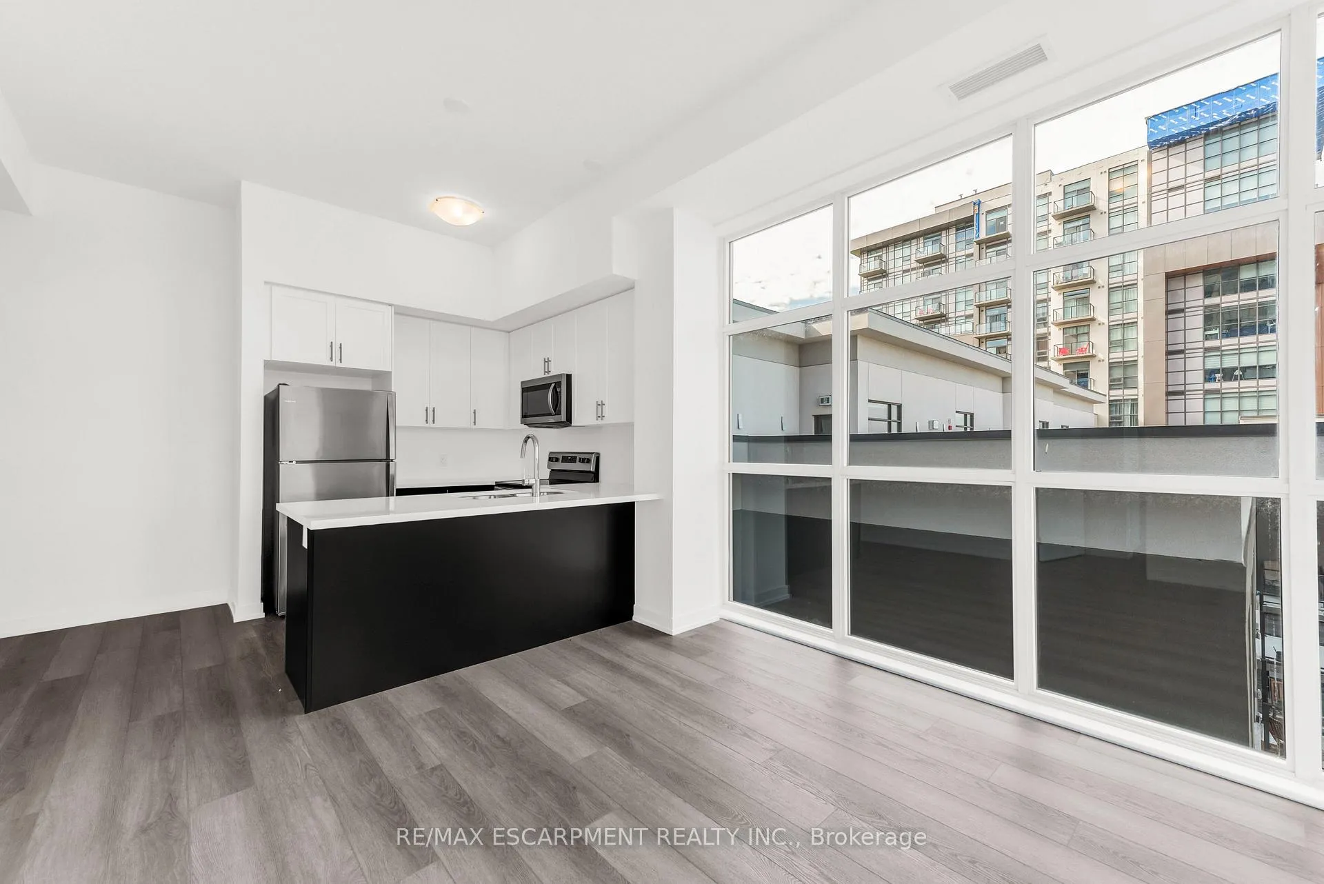 Photo 21 of Unit 502, 460 Dundas Street E, Hamilton, Waterdown — HOMEH