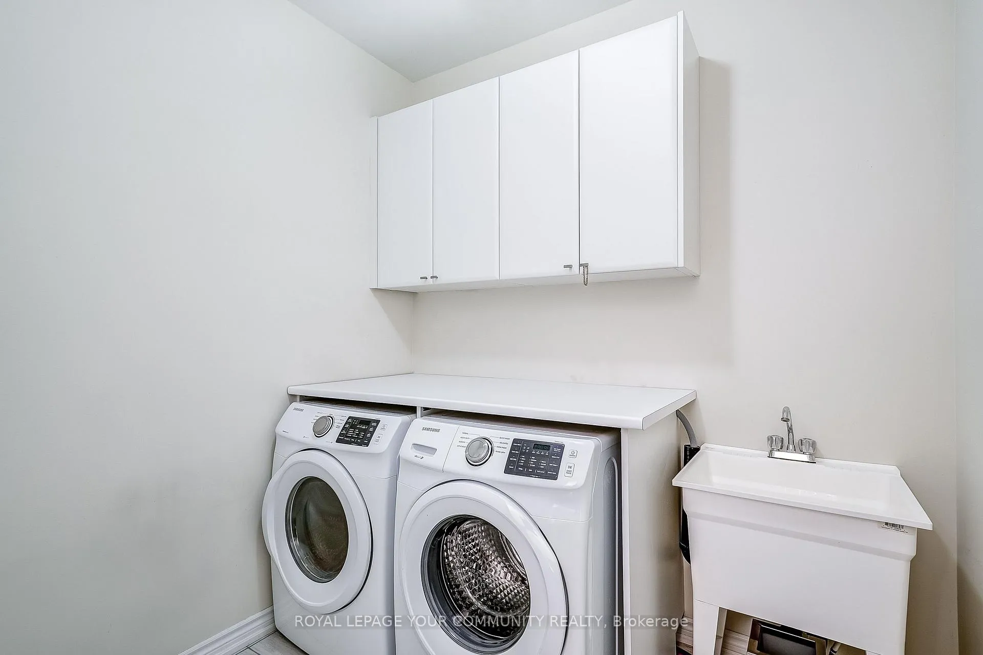 Photo 32 of 138 Golden Trail, Vaughan, Patterson — HOMEH