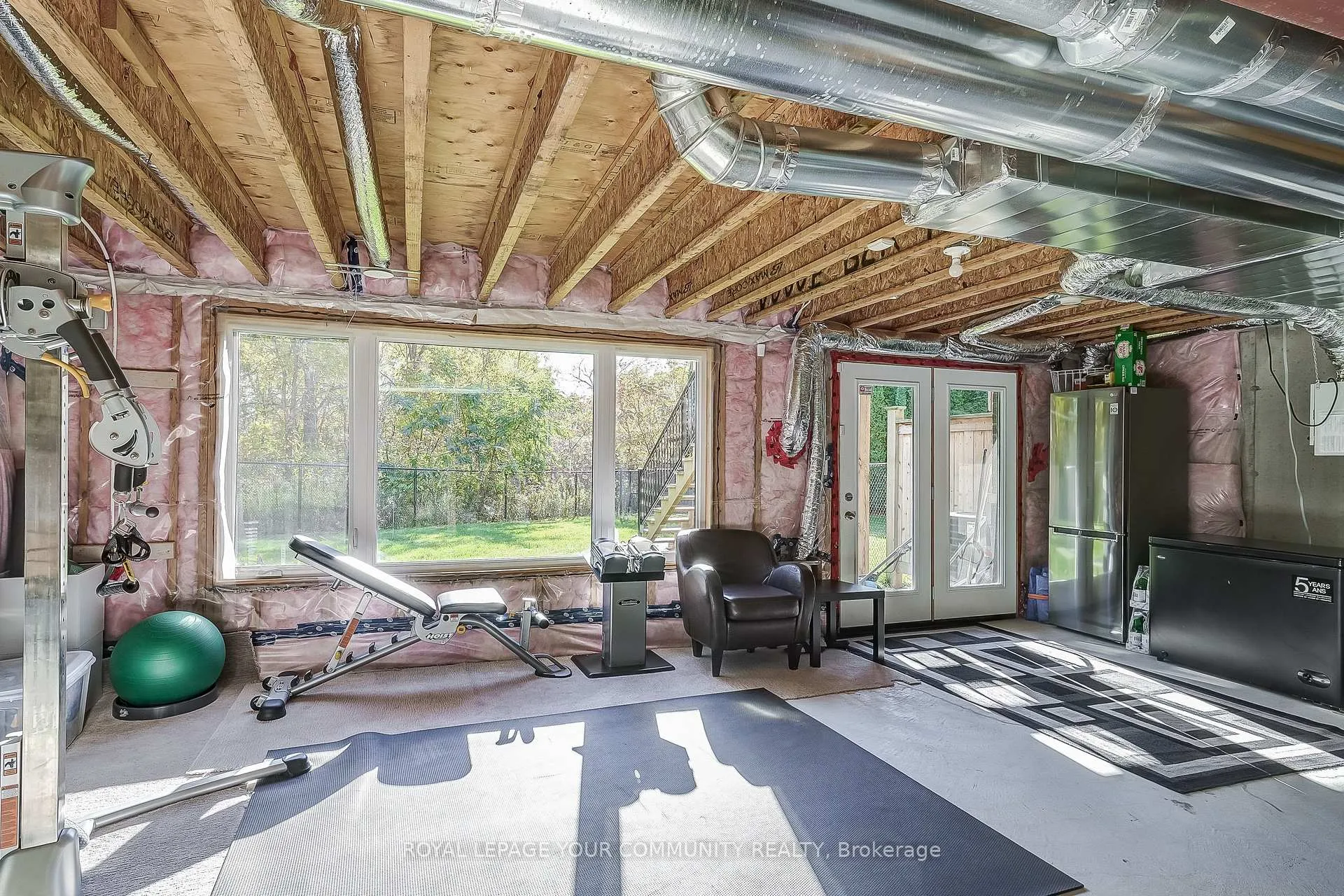 Photo 33 of 138 Golden Trail, Vaughan, Patterson — HOMEH