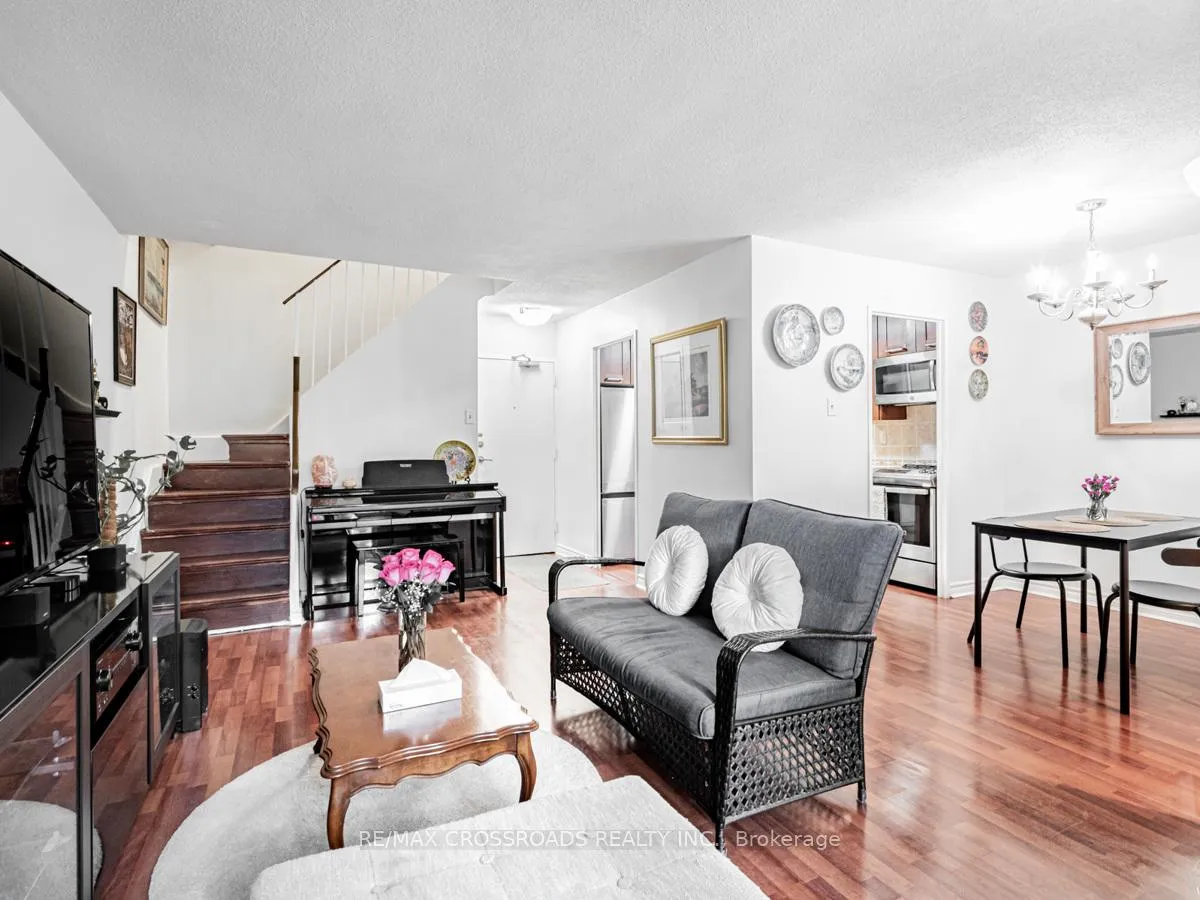 Photo 7 of Unit 119, 16 Elgin Street, Markham, Thornhill — HOMEH