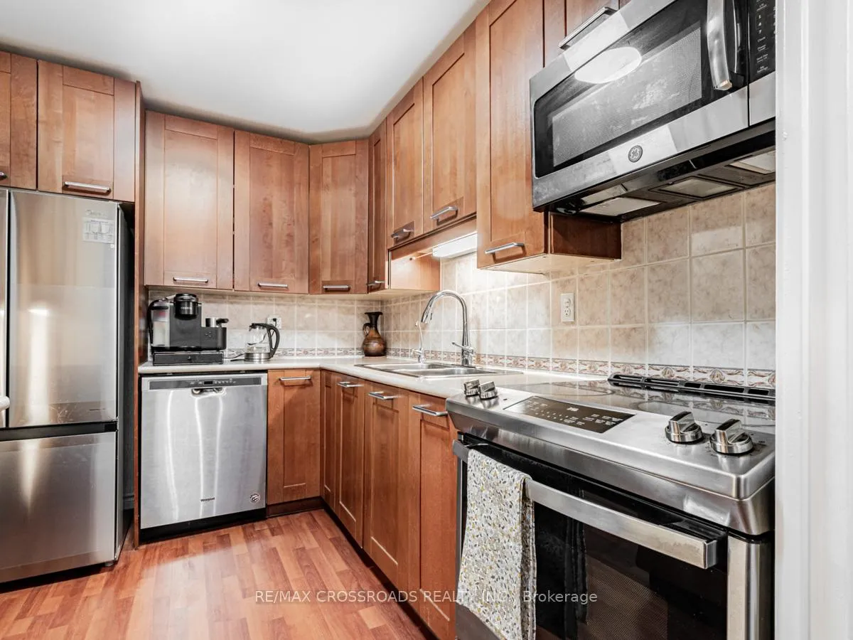 Photo 10 of Unit 119, 16 Elgin Street, Markham, Thornhill — HOMEH