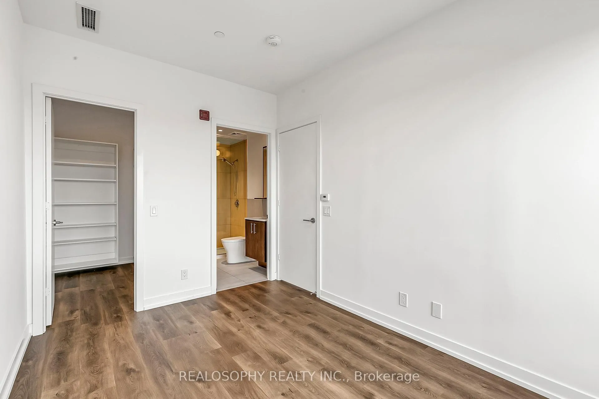 Photo 10 of Unit 602, 115 Larchmount Avenue, Toronto, South Riverdale — HOMEH