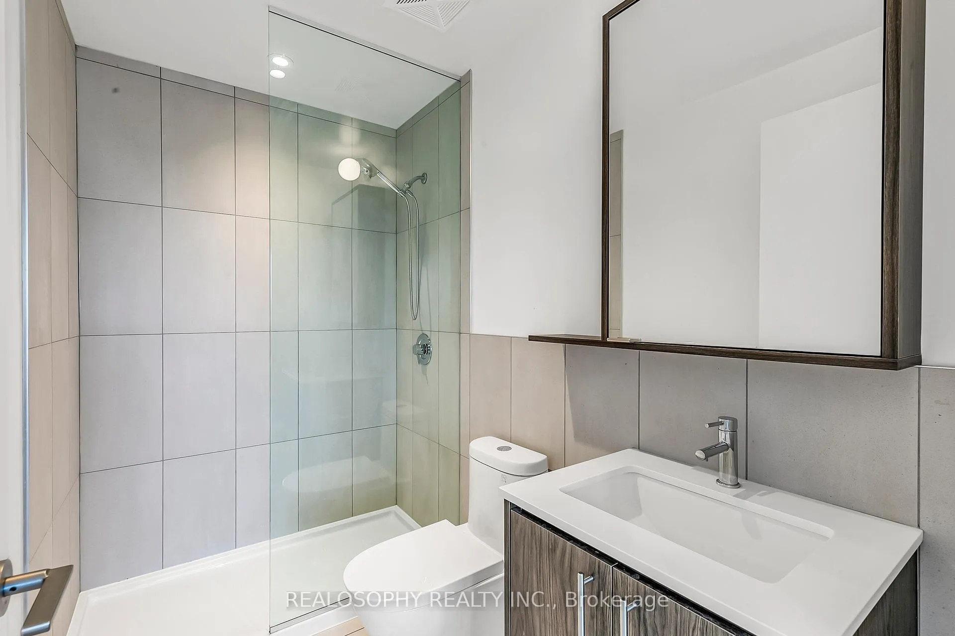 Photo 12 of Unit 602, 115 Larchmount Avenue, Toronto, South Riverdale — HOMEH