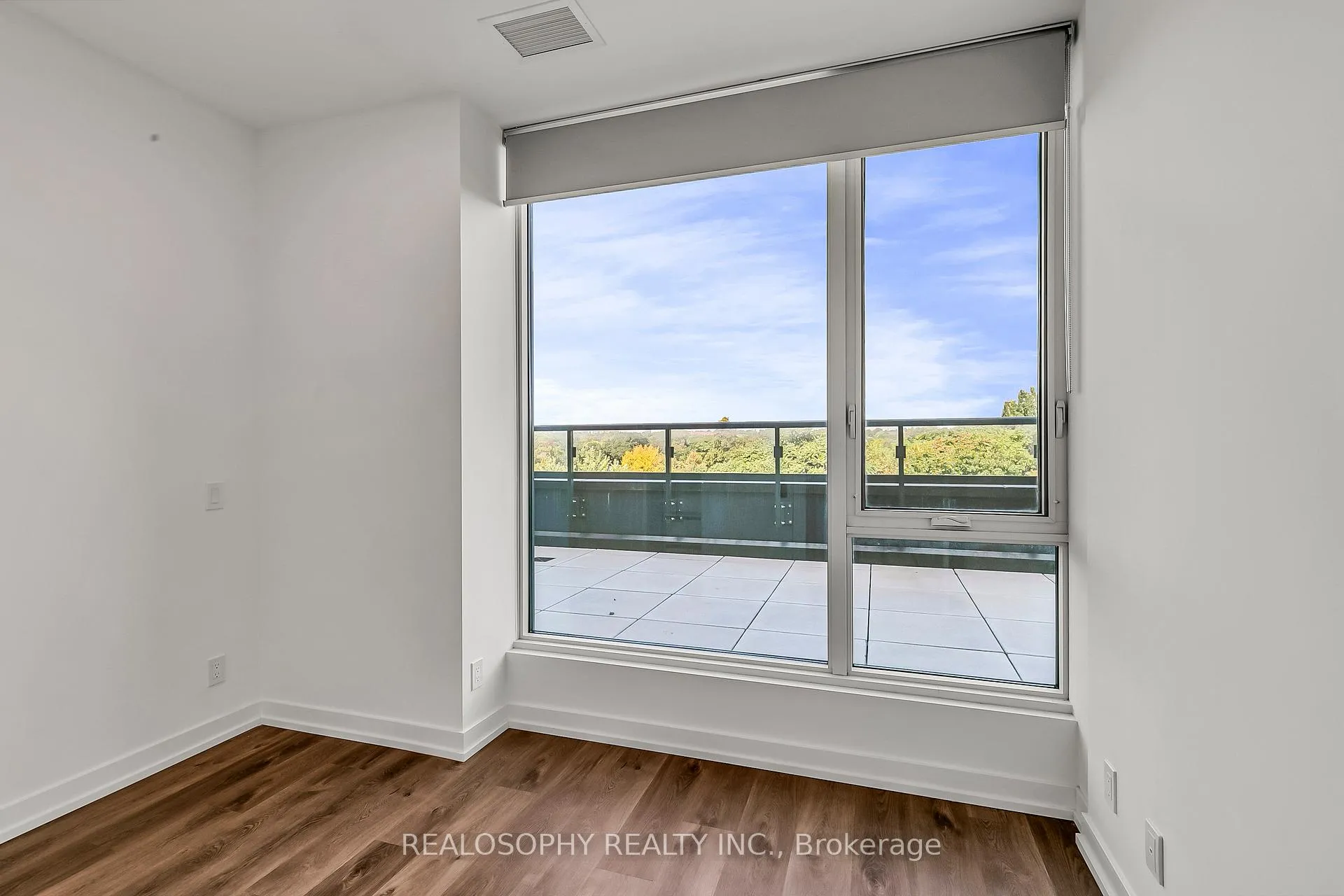 Photo 13 of Unit 602, 115 Larchmount Avenue, Toronto, South Riverdale — HOMEH