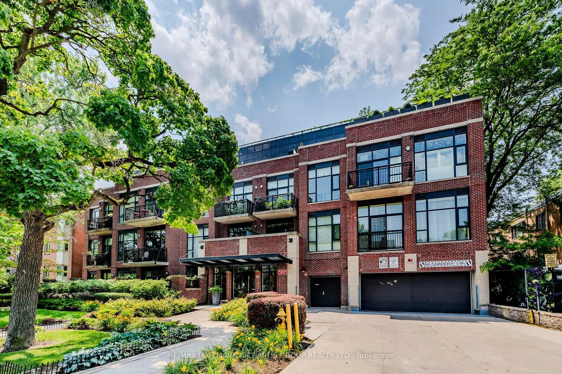 Front of Unit 215, 66 Kippendavie Avenue