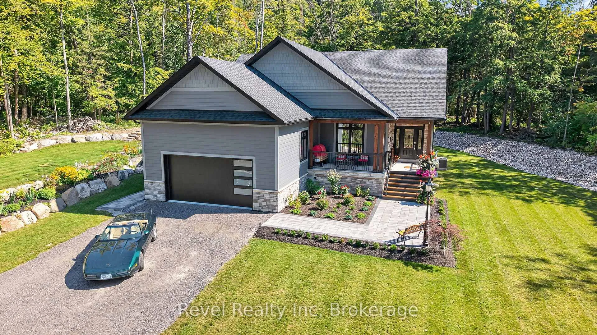Photo 33 of 517 Silverbirch Drive, Tiny, Rural Tiny — HOMEH