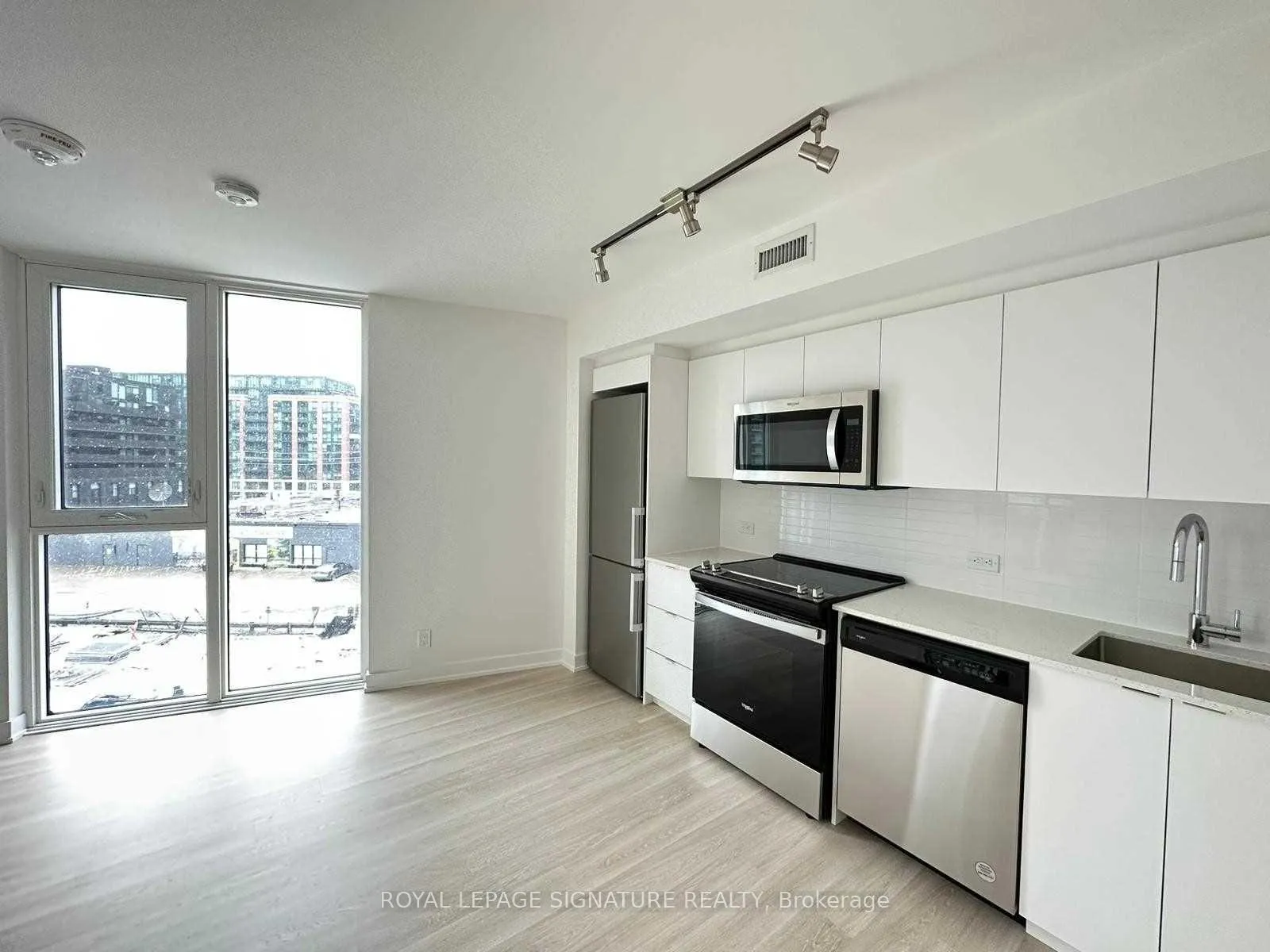 Front of Unit 409, 30 Tretti Way