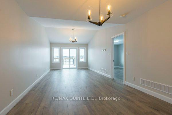 Photo 11 of 61 Sandhu Crescent, Belleville, Belleville Ward — HOMEH