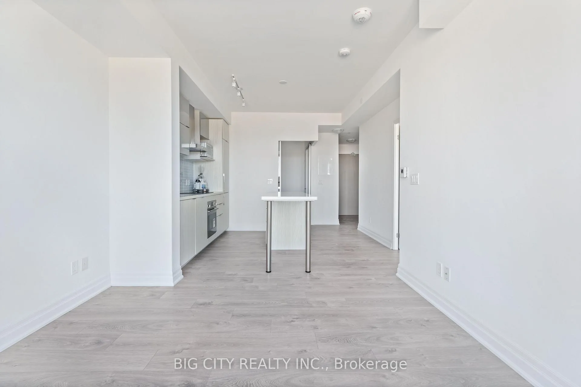 Photo 4 of Unit 515, 18 Rouge Valley Drive W, Markham, Unionville — HOMEH