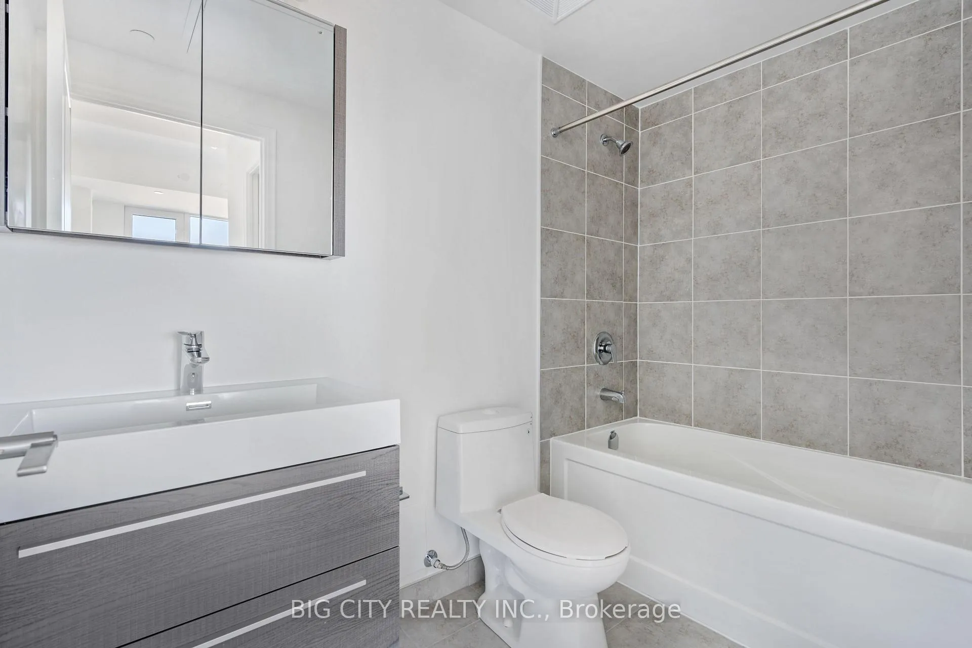 Photo 6 of Unit 515, 18 Rouge Valley Drive W, Markham, Unionville — HOMEH