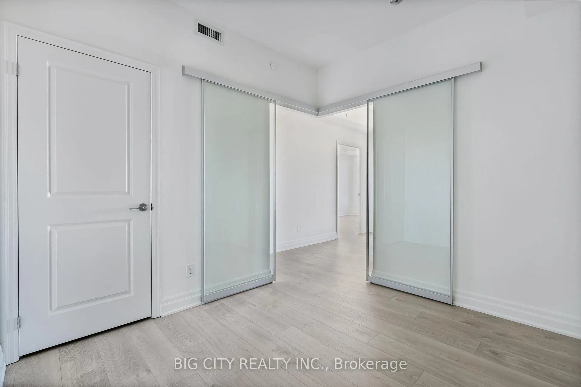 Photo 7 of Unit 515, 18 Rouge Valley Drive W, Markham, Unionville — HOMEH
