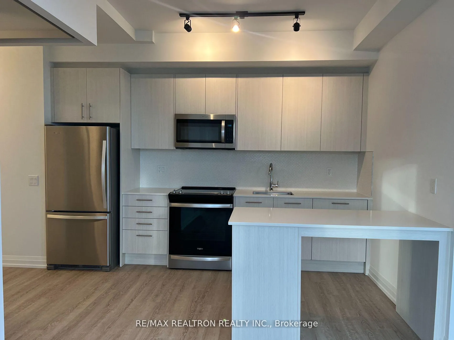 Photo 13 of Unit 1808, 286 Main Street, Toronto, East End-Danforth — HOMEH