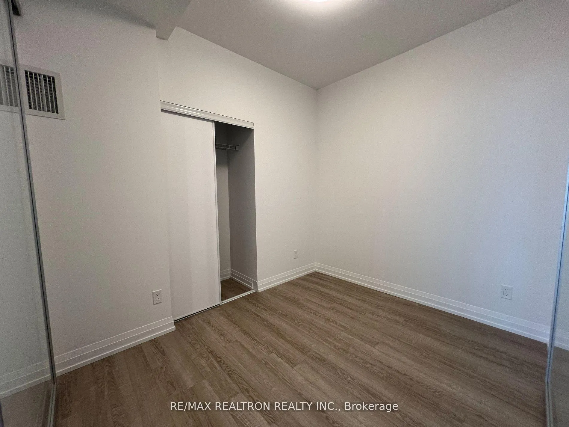 Photo 16 of Unit 1808, 286 Main Street, Toronto, East End-Danforth — HOMEH