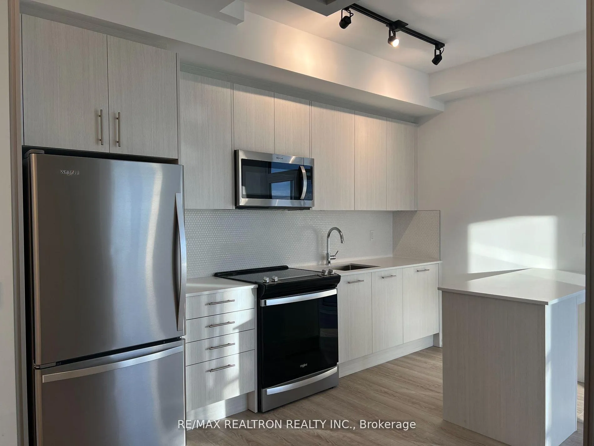 Photo 19 of Unit 1808, 286 Main Street, Toronto, East End-Danforth — HOMEH
