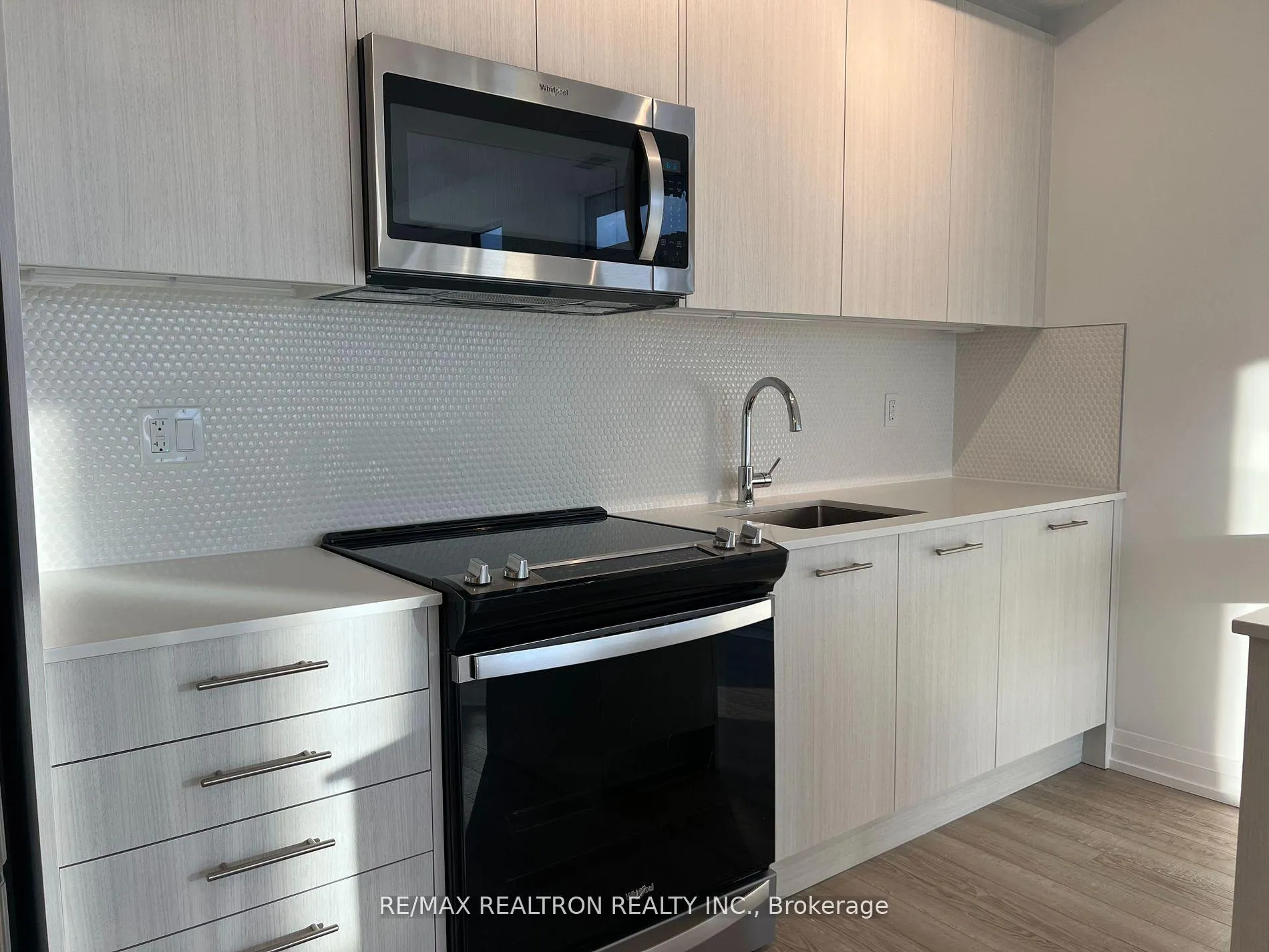 Photo 20 of Unit 1808, 286 Main Street, Toronto, East End-Danforth — HOMEH
