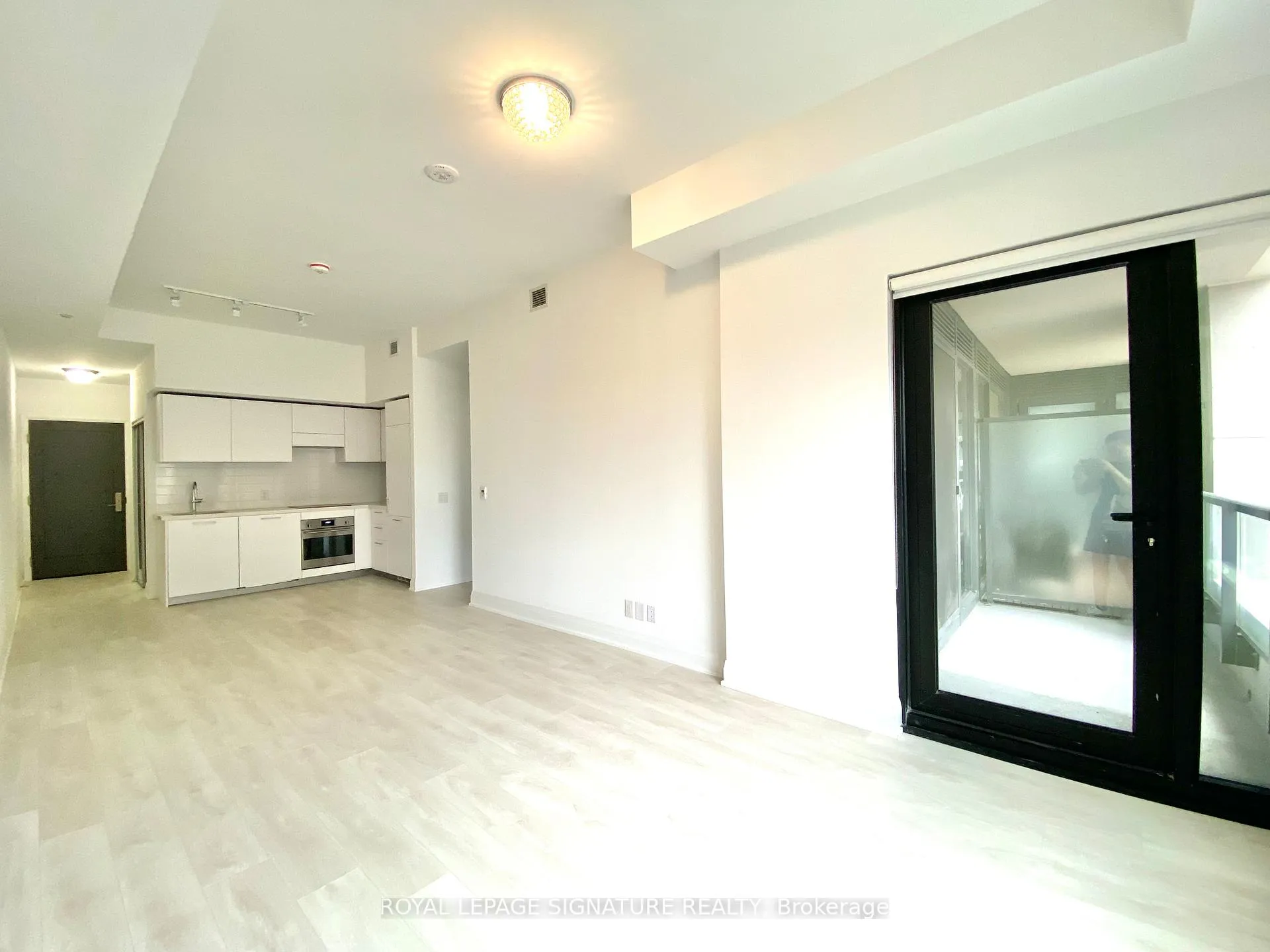 Photo 5 of Unit 604, 33 Frederick Todd Way, Toronto, Thorncliffe Park — HOMEH