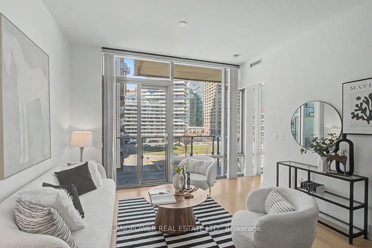 Photo 3 of Unit 534, 39 Queens Quay East, Toronto, Waterfront Communities — HOMEH