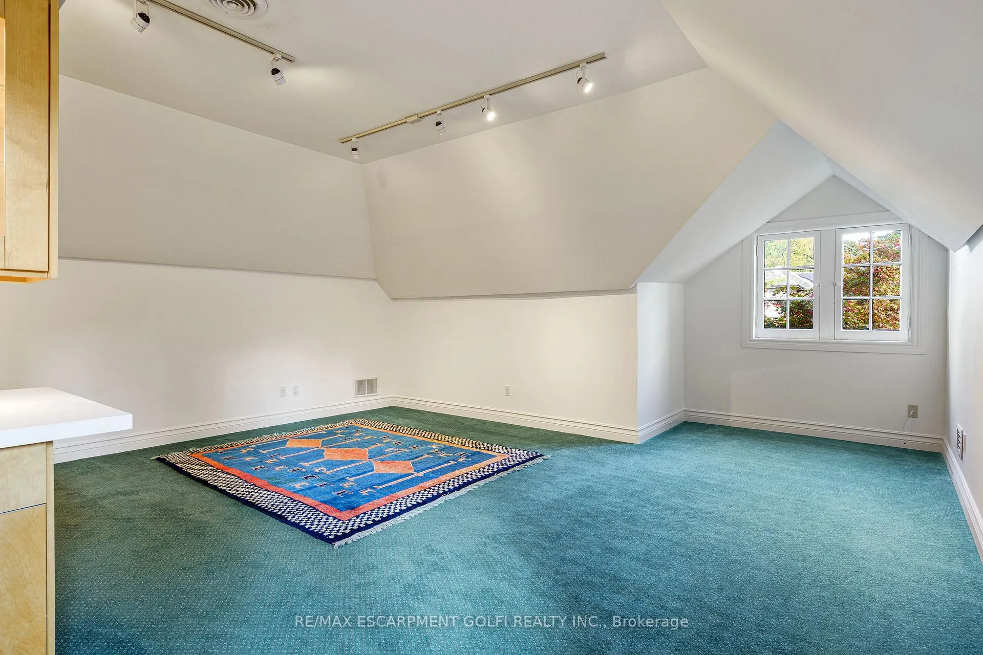 Photo 33 of 125 Aberdeen Avenue, Hamilton, Durand — HOMEH