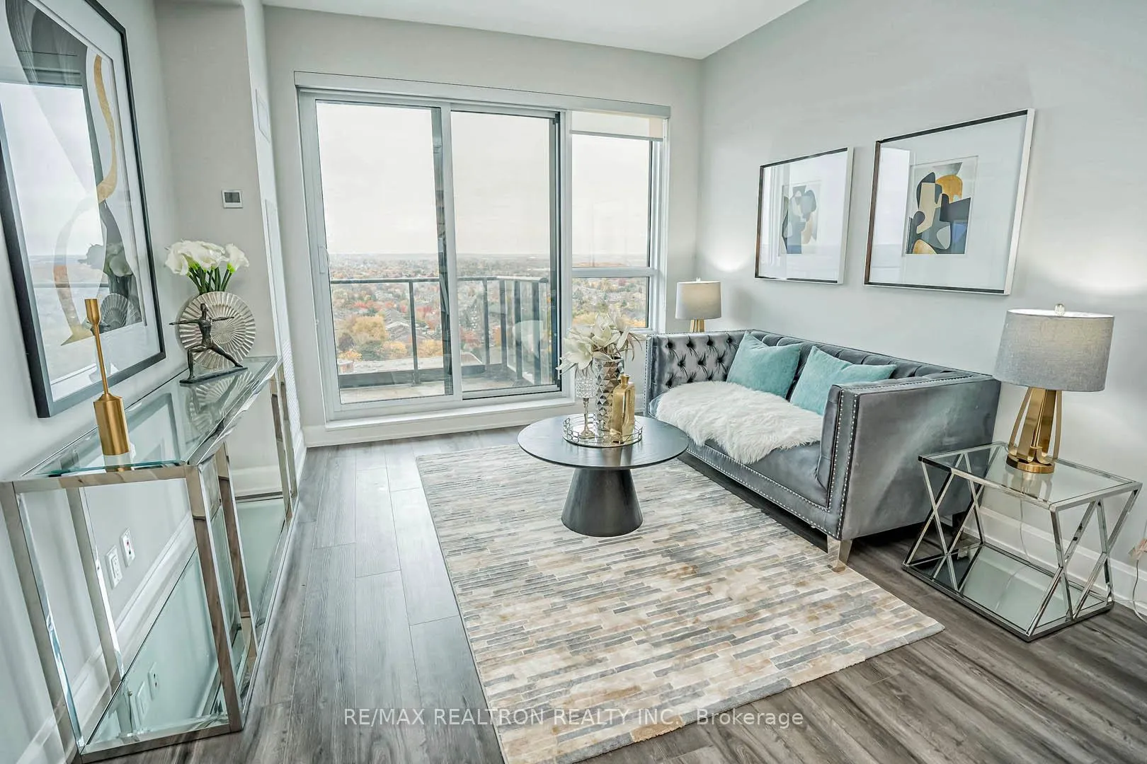 Photo 8 of Unit 1912, 12 Gandhi Lane, Markham, Commerce Valley — HOMEH