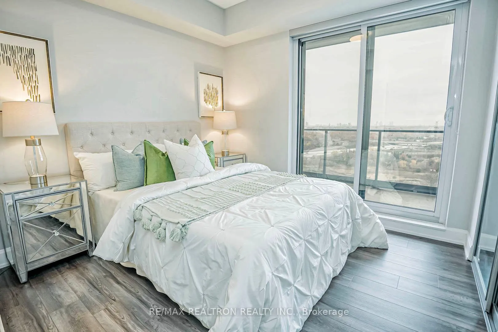 Photo 14 of Unit 1912, 12 Gandhi Lane, Markham, Commerce Valley — HOMEH