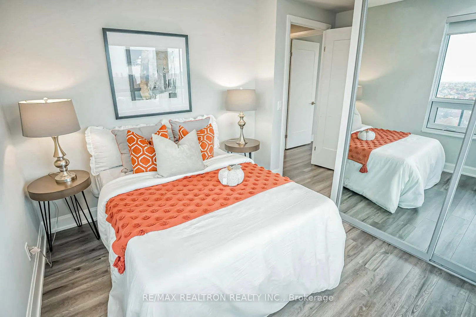 Photo 19 of Unit 1912, 12 Gandhi Lane, Markham, Commerce Valley — HOMEH