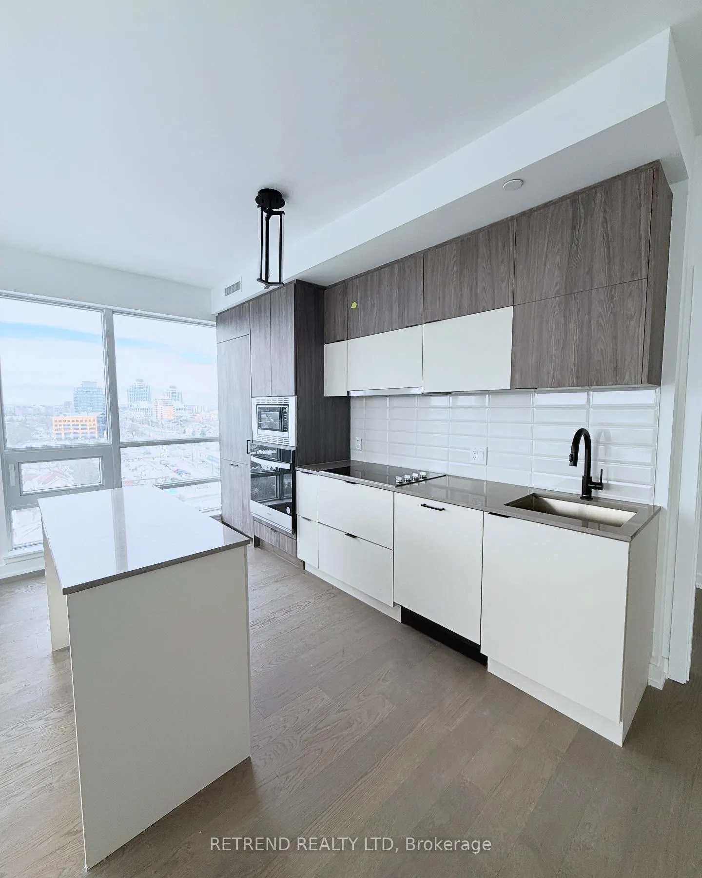 Front of Unit 902, 8888 Yonge Street