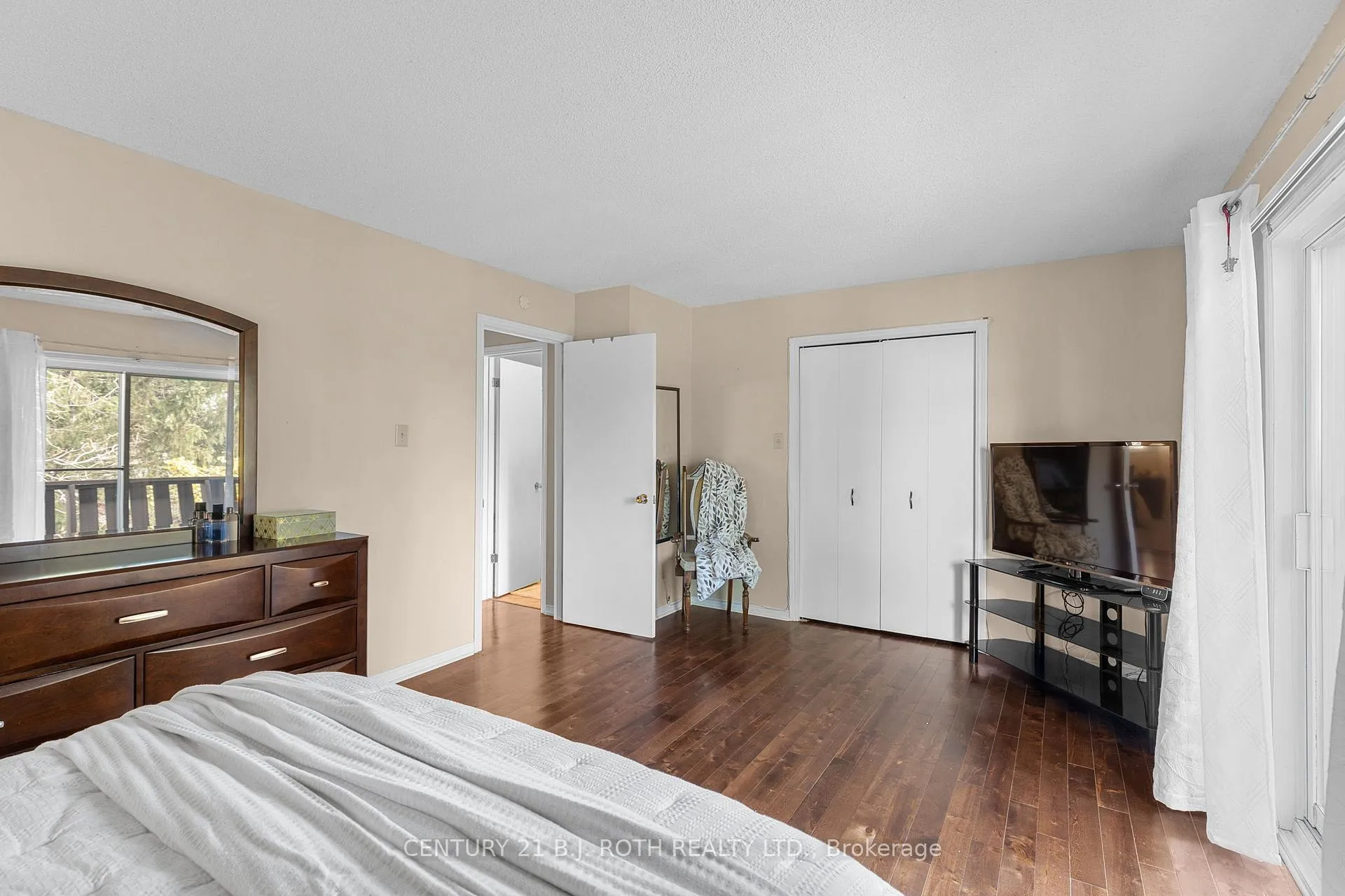 Photo 14 of Unit 4, 304 Thomas Street, Clearview, Stayner — HOMEH