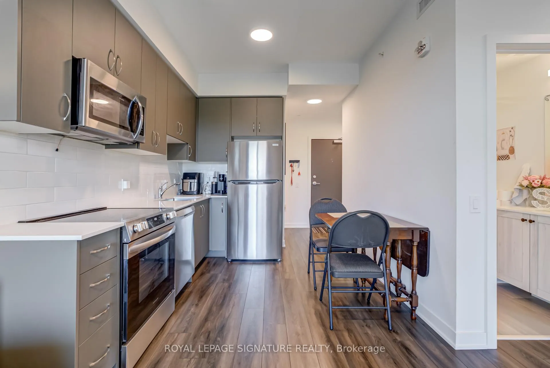 Photo 7 of Unit 324, 385 Arctic Red Drive, Oshawa, Windfields — HOMEH