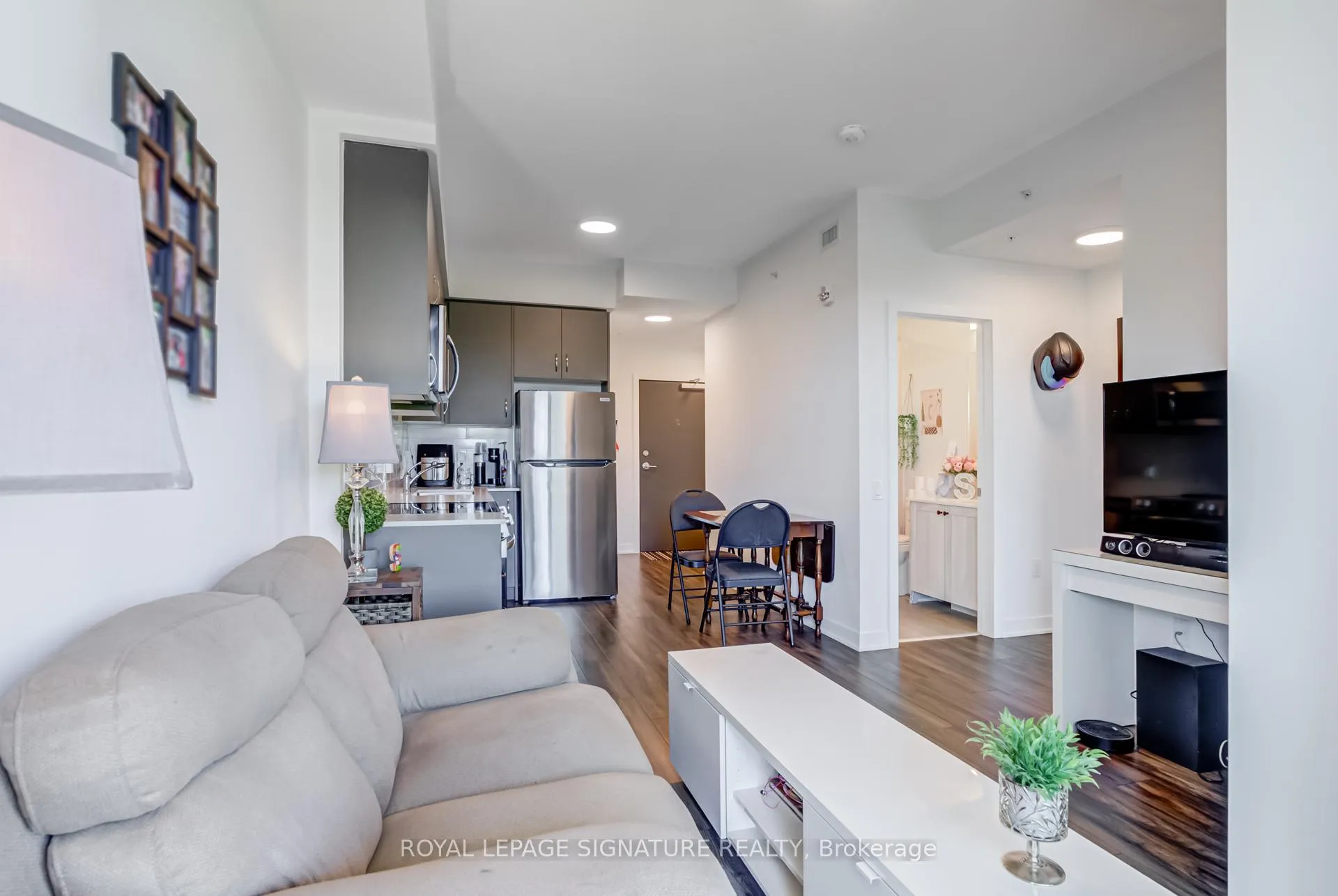 Photo 17 of Unit 324, 385 Arctic Red Drive, Oshawa, Windfields — HOMEH