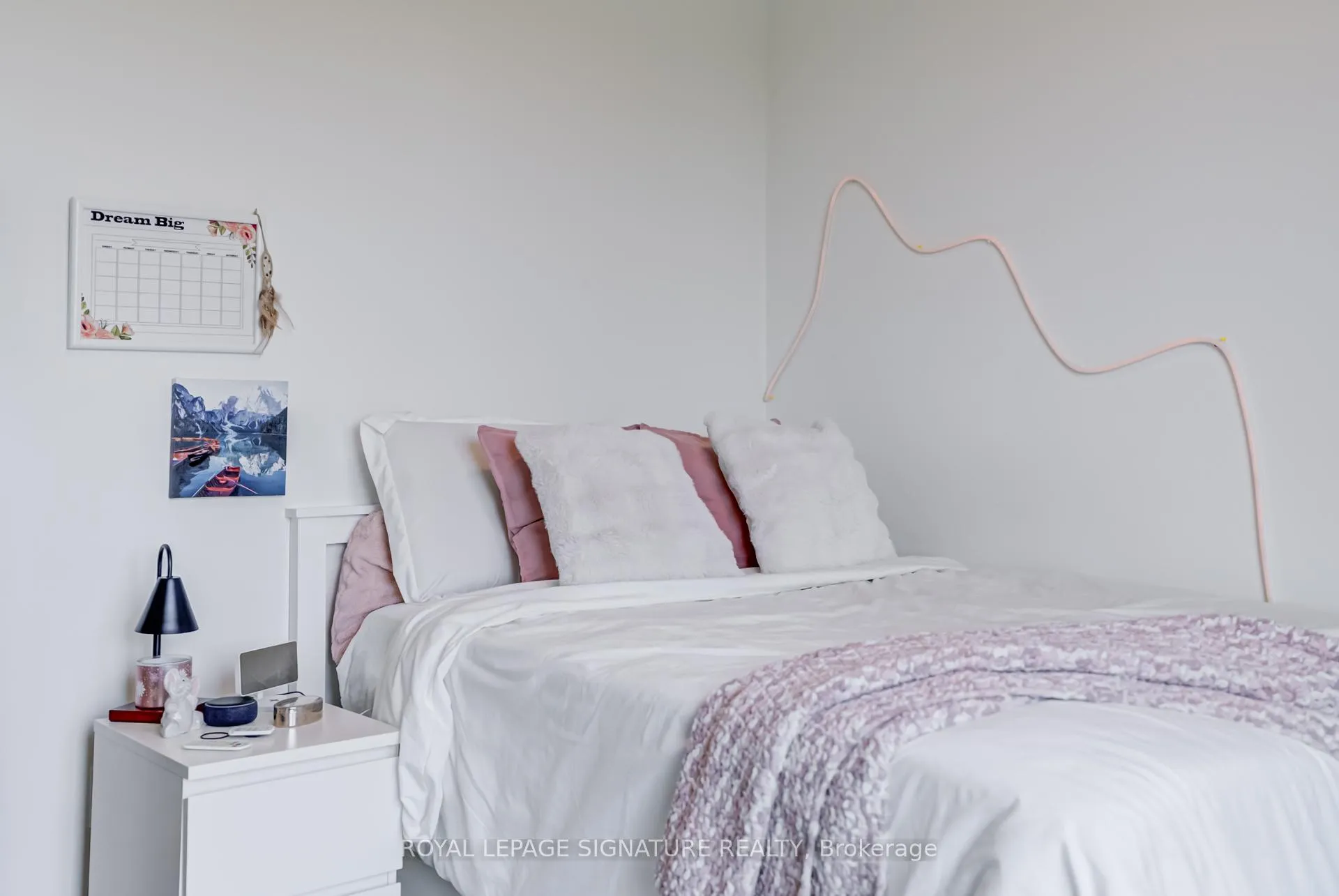 Photo 23 of Unit 324, 385 Arctic Red Drive, Oshawa, Windfields — HOMEH