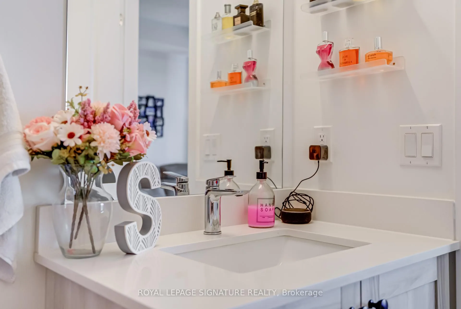 Photo 25 of Unit 324, 385 Arctic Red Drive, Oshawa, Windfields — HOMEH
