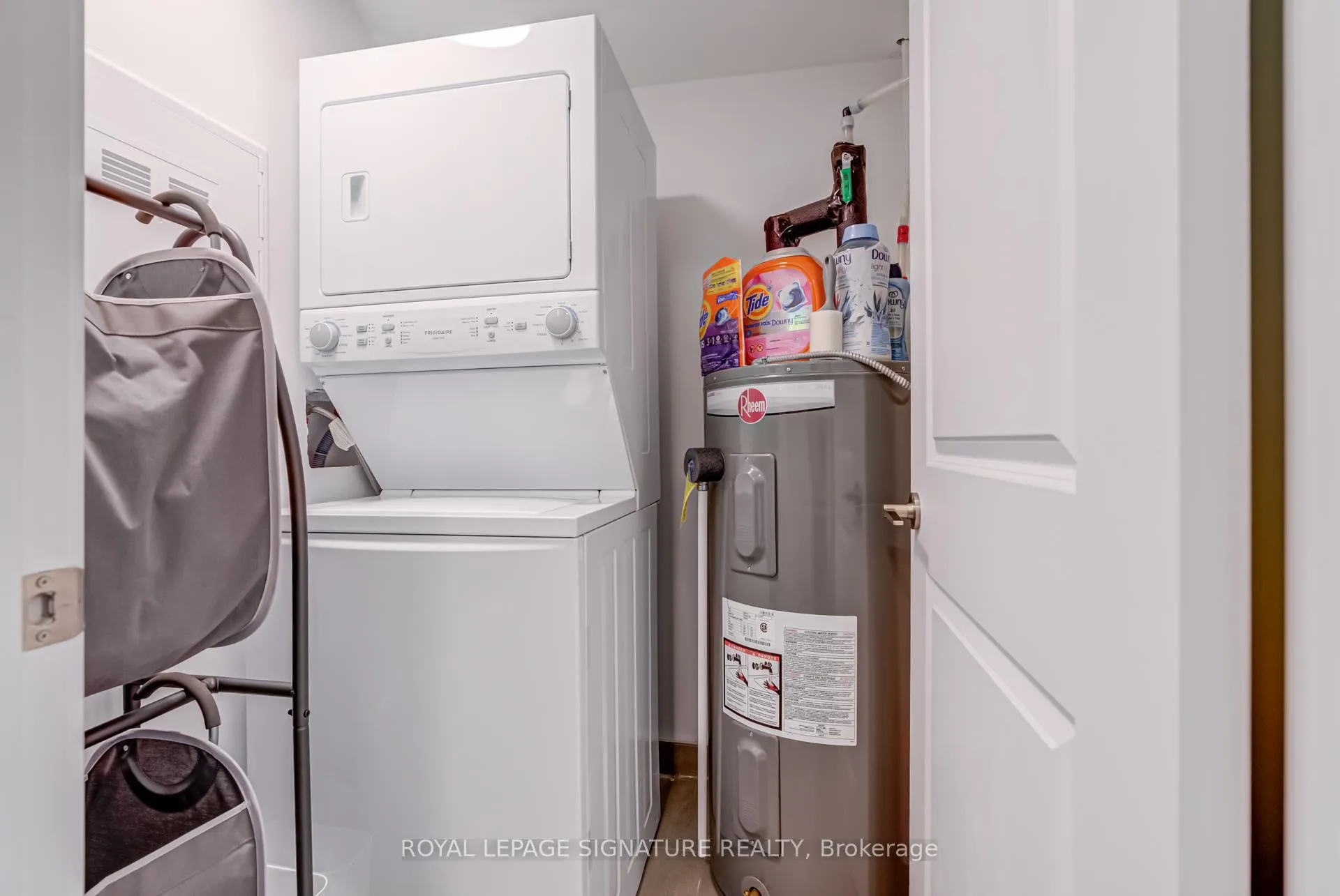 Photo 26 of Unit 324, 385 Arctic Red Drive, Oshawa, Windfields — HOMEH