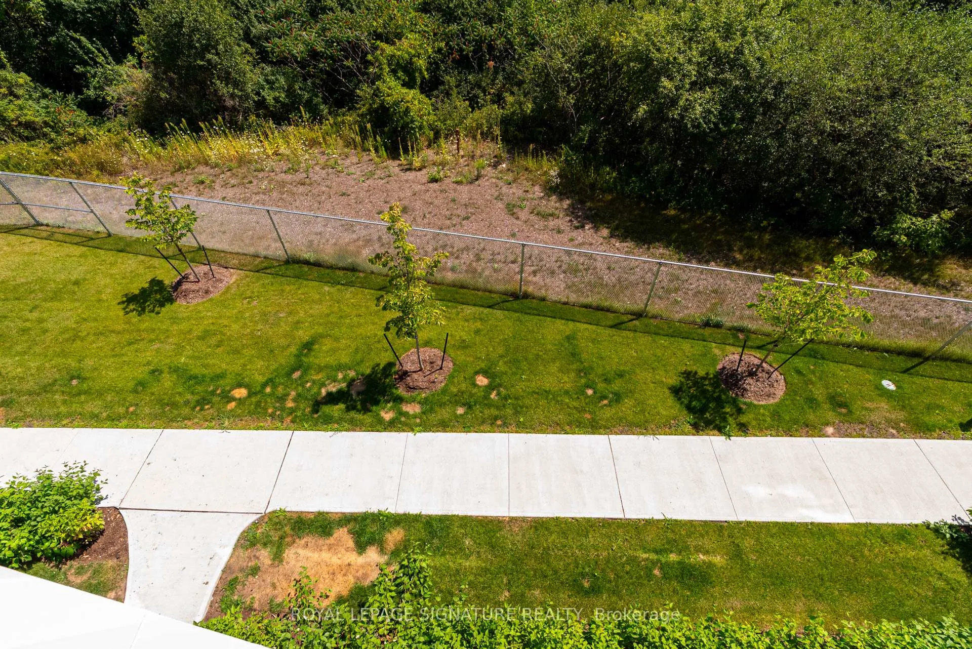 Photo 31 of Unit 324, 385 Arctic Red Drive, Oshawa, Windfields — HOMEH