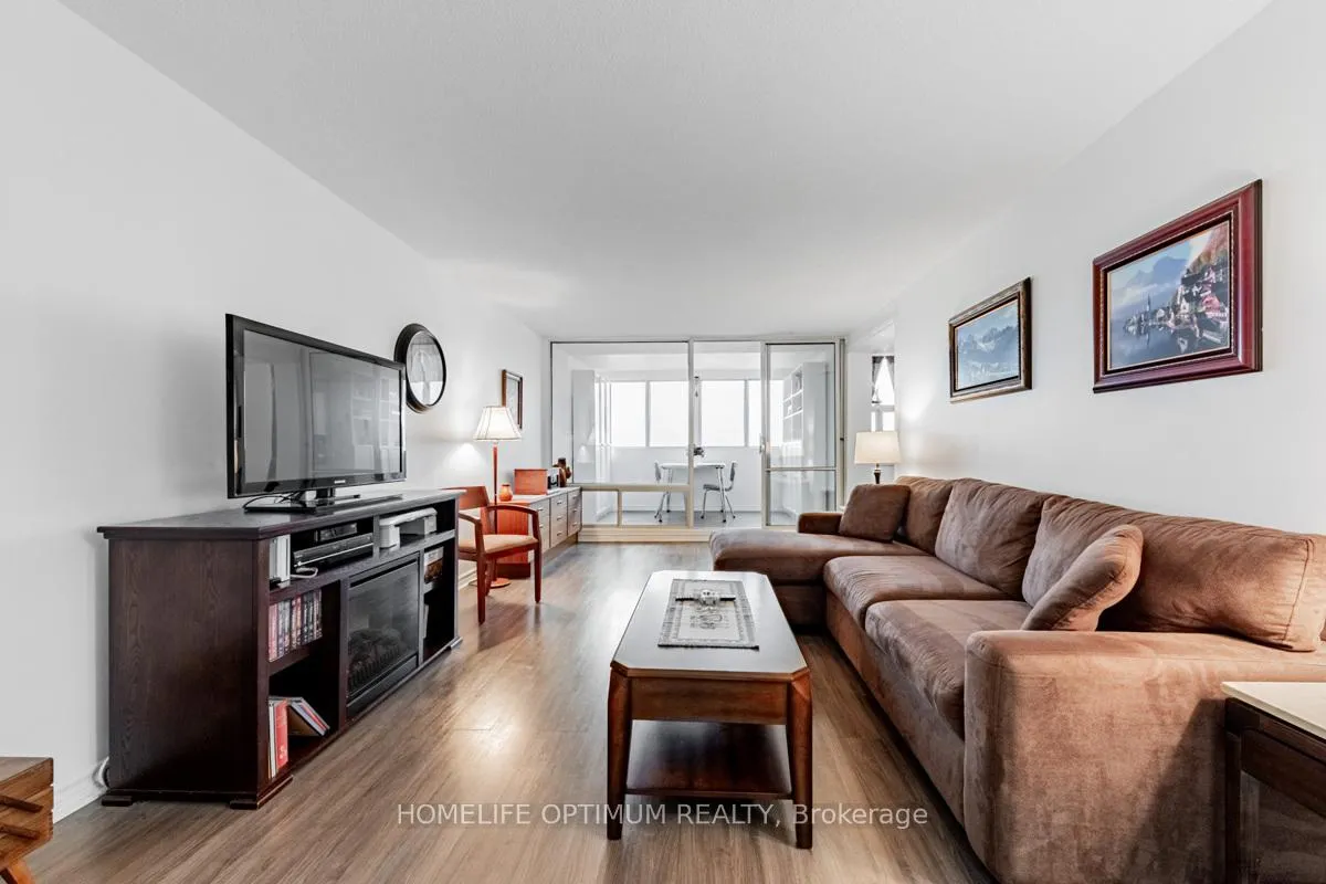Photo 6 of Unit 3603, 3 Massey Square, Toronto, Crescent Town — HOMEH