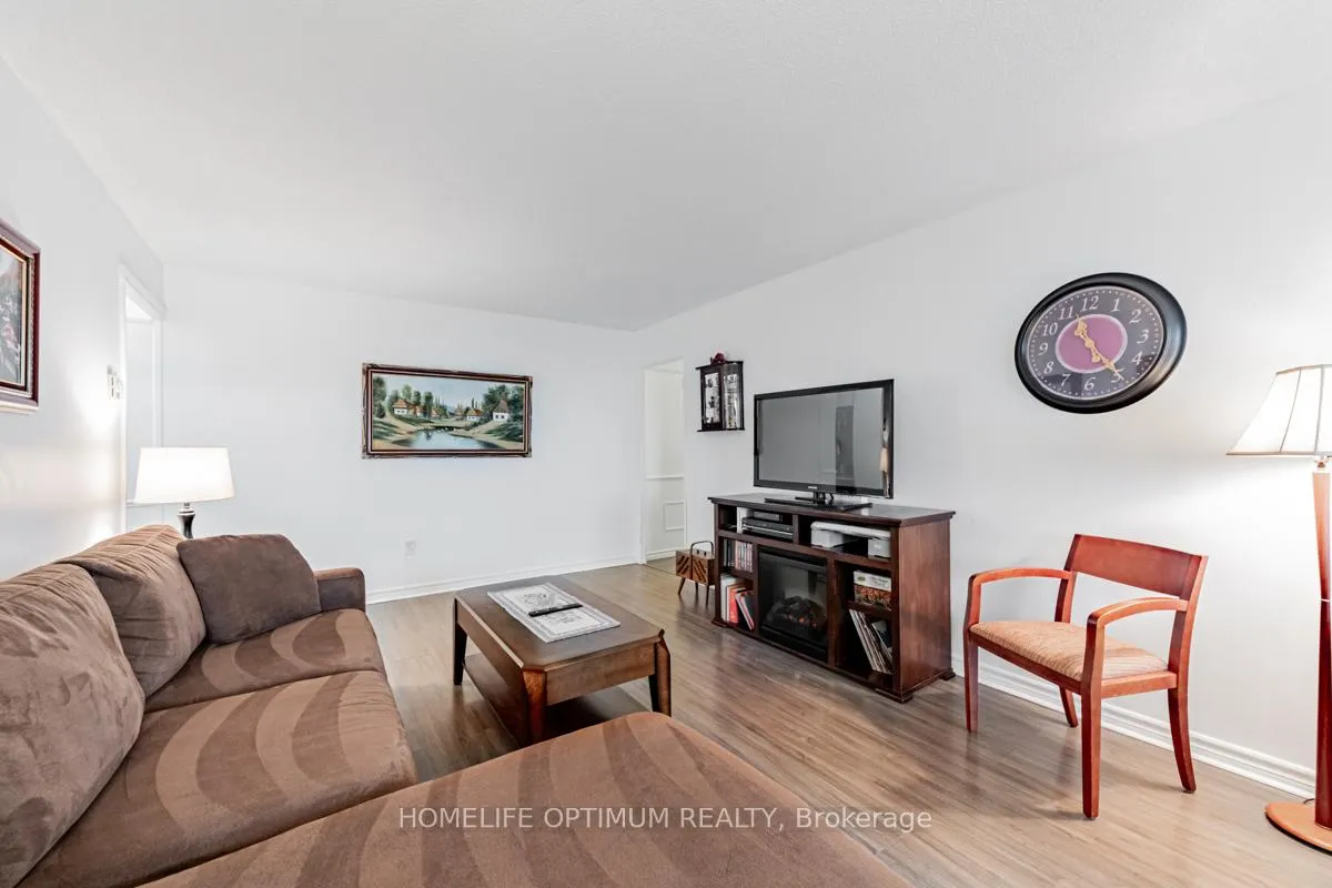 Photo 7 of Unit 3603, 3 Massey Square, Toronto, Crescent Town — HOMEH