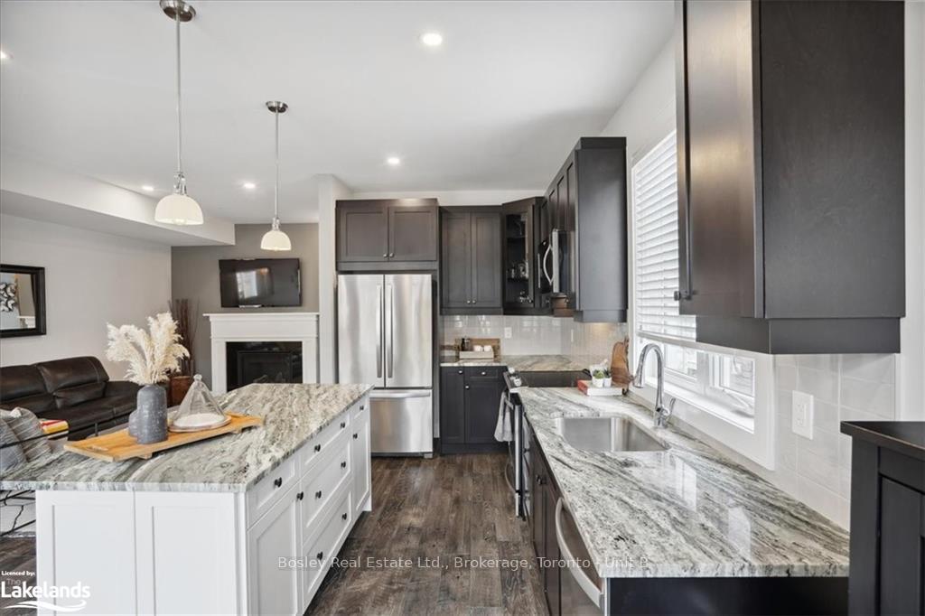 Photo 13 of 333 Yellow Birch Crescent, Blue Mountains — HOMEH