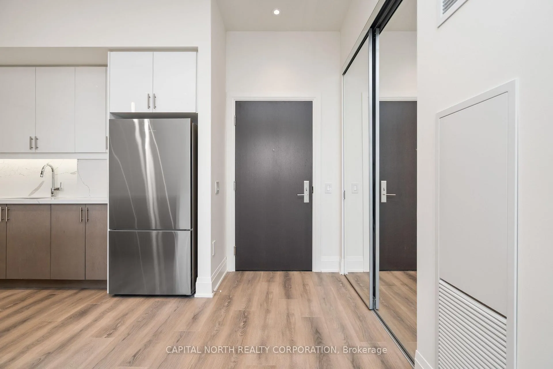 Photo 5 of Unit 629, 9000 Jane Street, Vaughan, Concord — HOMEH